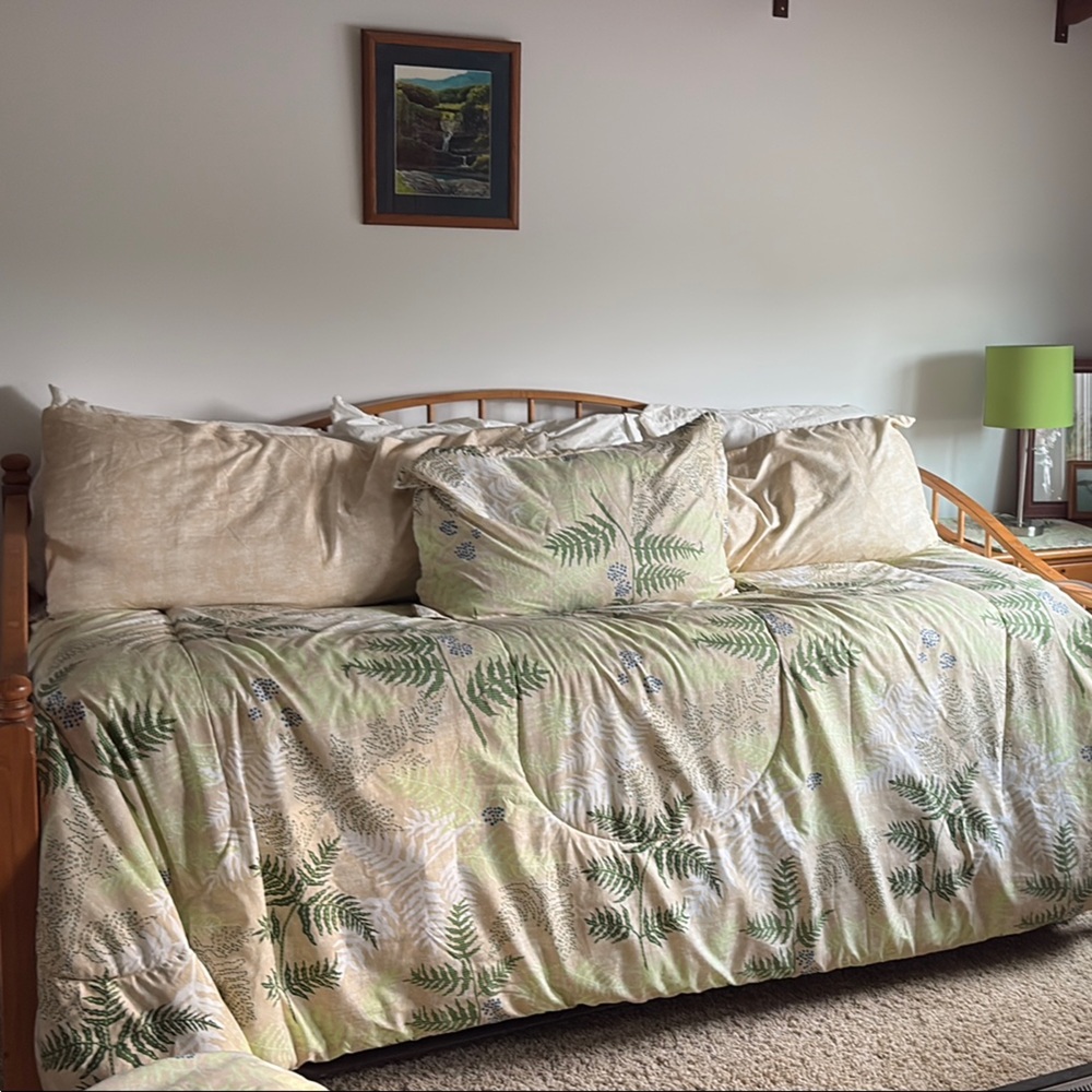 Green and Cream Tropical Comforter with Palm Leaf Design